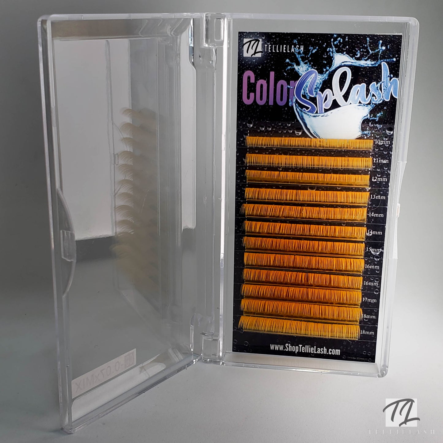 Color Splash Eyelash Extensions